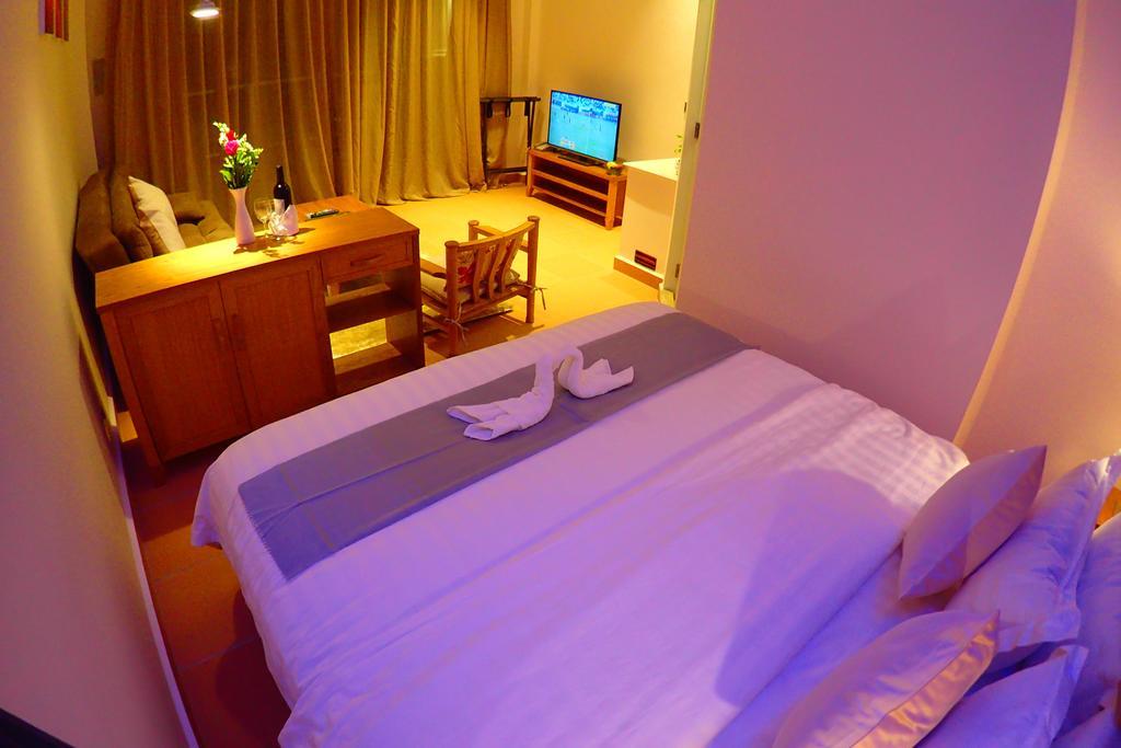 Deluxx Boutique Hotel Sihanoukville Oda fotoğraf