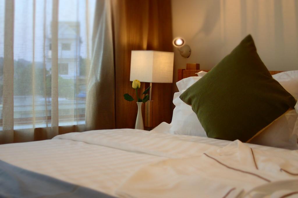 Deluxx Boutique Hotel Sihanoukville Oda fotoğraf